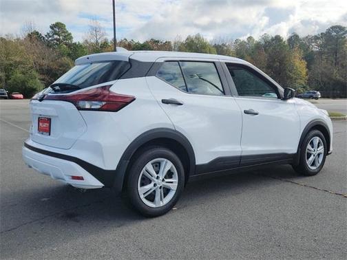 2025 Nissan Kicks Play S