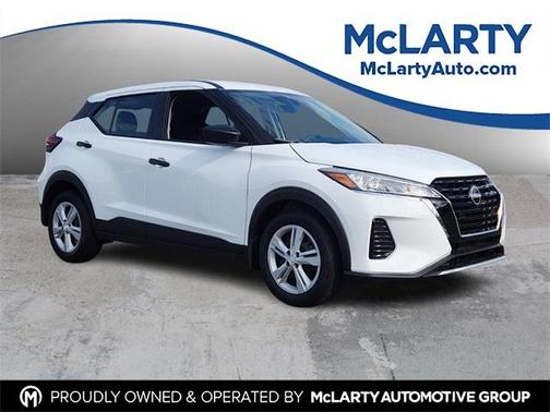 2025 Nissan Kicks Play S