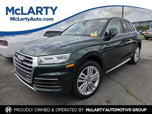 Azores Green Metallic 2020 Audi Q5 40 Premium Plus