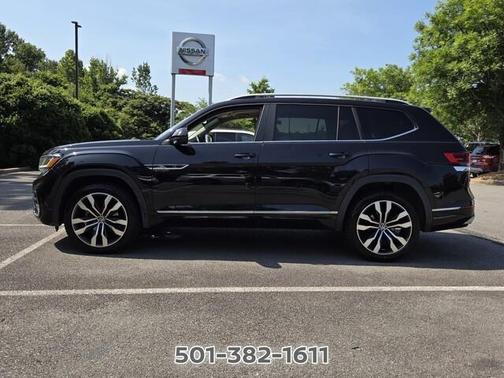 Deep Black Pearl Effect 2021 Volkswagen Atlas 3.6 V6 SEL R-Line