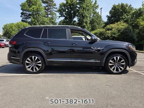 Deep Black Pearl Effect 2021 Volkswagen Atlas 3.6 V6 SEL R-Line