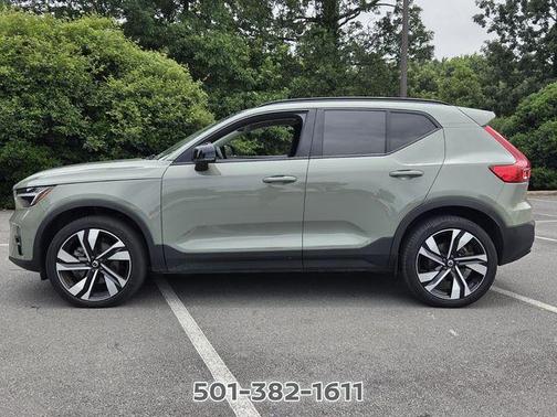 Sage Green Metallic 2024 Volvo XC40 B5 Plus Dark Theme
