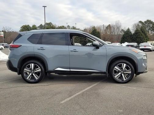 2021 Nissan Rogue SL