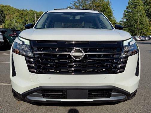 Pearl 2026 Nissan Pathfinder SL