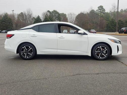 Cloud White 2024 Nissan Sentra SV