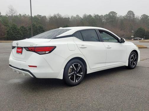 Cloud White 2024 Nissan Sentra SV