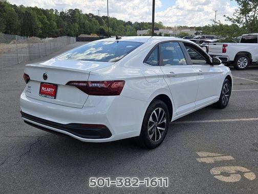 Pure White 2022 Volkswagen Jetta 1.5T S