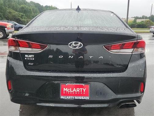 2018 Hyundai SONATA SE