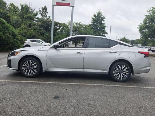 Brilliant Silver Metallic 2026 Nissan Altima SV