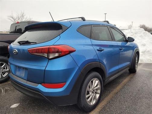 2016 Hyundai TUCSON SE