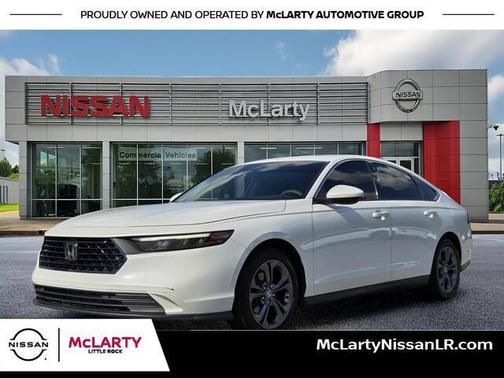 Platinum White Pearl 2023 Honda Accord EX