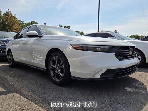 Platinum White Pearl 2023 Honda Accord EX