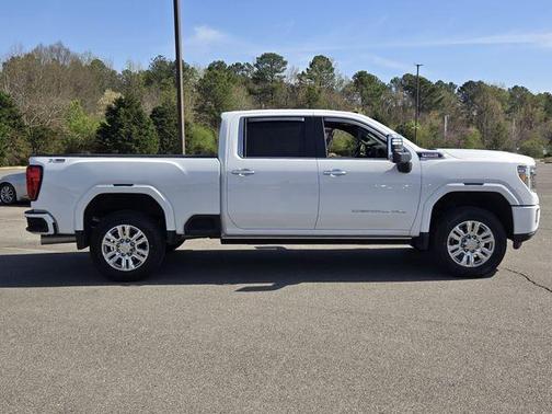 Summit White 2022 GMC Sierra 2500 Denali