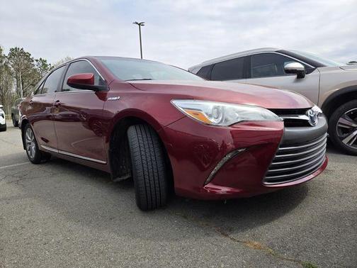 2017 Toyota Camry Hybrid XLE