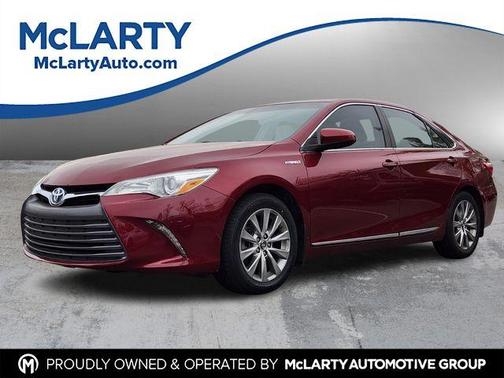 Ruby Flare Pearl 2017 Toyota Camry Hybrid XLE