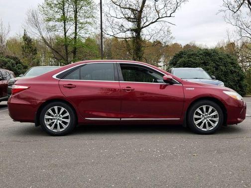 Ruby Flare Pearl 2017 Toyota Camry Hybrid XLE
