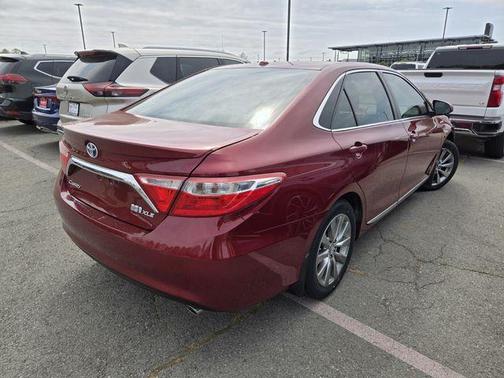 2017 Toyota Camry Hybrid XLE