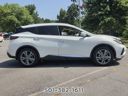 White 2019 Nissan Murano Platinum