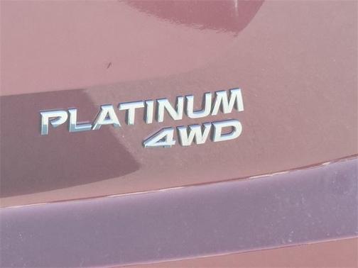 2025 Nissan Pathfinder Platinum