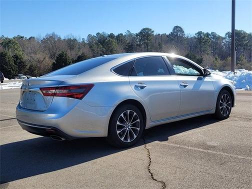 2016 Toyota Avalon XLE