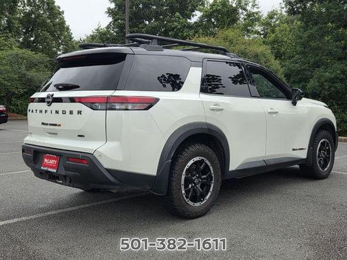 2 Tone White / Black Roof 2023 Nissan Pathfinder Rock Creek