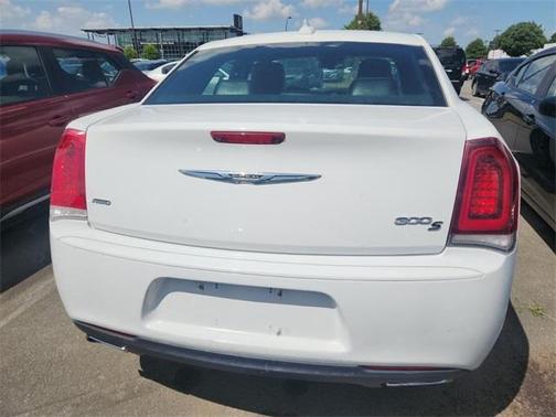 2015 Chrysler 300 S
