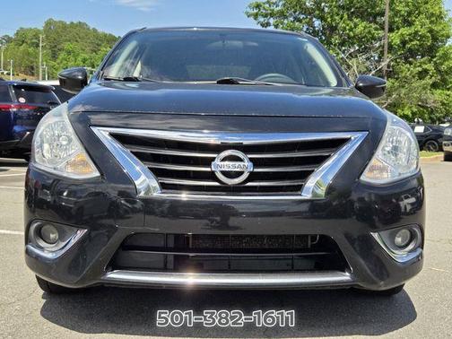 Super Black 2015 Nissan Versa 1.6 SL