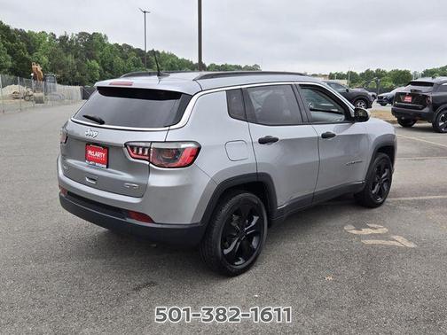 Billet Silver Metallic 2018 Jeep Compass Latitude