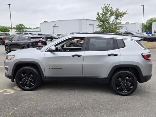 Billet Silver Metallic 2018 Jeep Compass Latitude