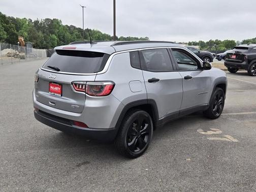 Billet Silver Metallic 2018 Jeep Compass Latitude