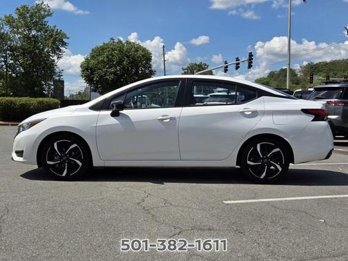 Aspen White 2024 Nissan Versa 1.6 SR