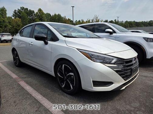 Aspen White 2024 Nissan Versa 1.6 SR