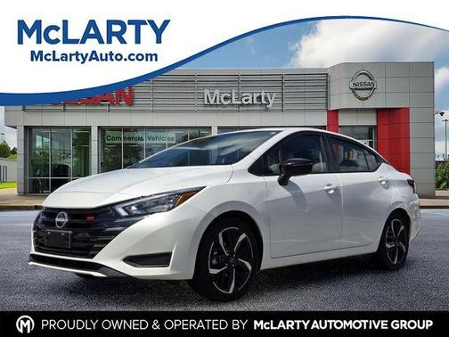 Aspen White 2024 Nissan Versa 1.6 SR