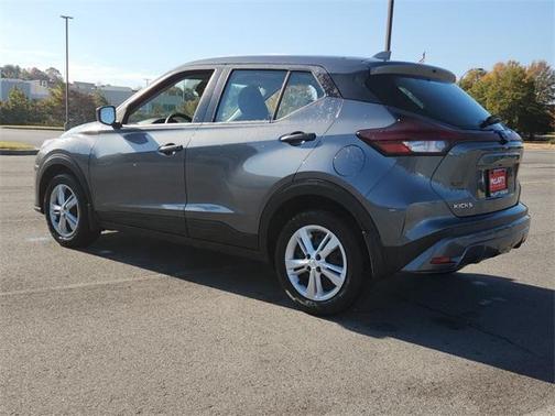 2025 Nissan Kicks Play S