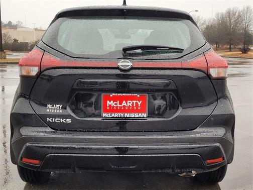 2025 Nissan Kicks Play S