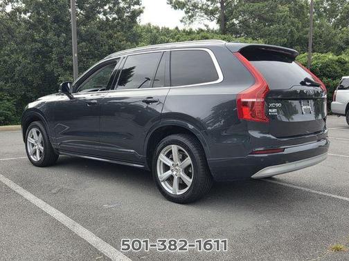 Onyx Black Metallic 2022 Volvo XC90 T5 Momentum 7 Passenger