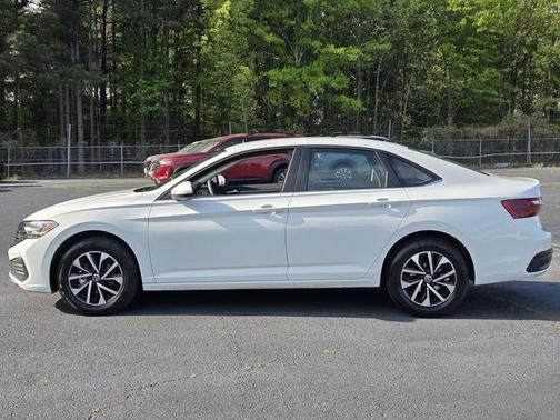 Pure White 2022 Volkswagen Jetta 1.5T S