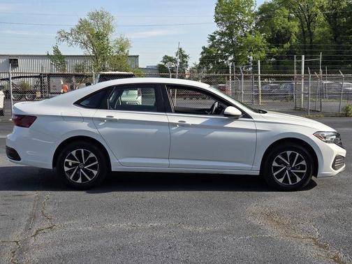 Pure White 2022 Volkswagen Jetta 1.5T S