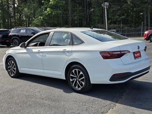 Pure White 2022 Volkswagen Jetta 1.5T S