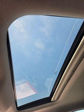 2t Emb Blk Roof 2026 Nissan Sentra SR