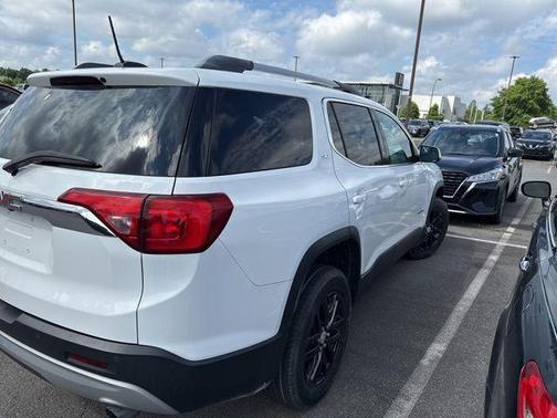 Summit White 2019 GMC Acadia SLT-1