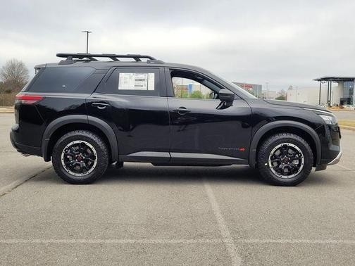 Black 2026 Nissan Pathfinder Rock Creek