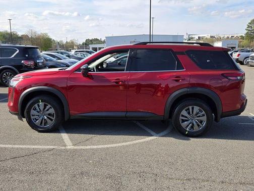 2026 Nissan Pathfinder SV