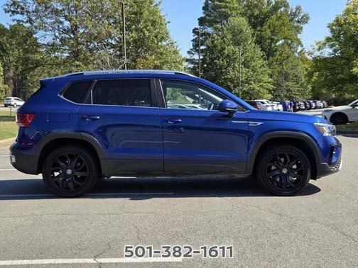 Blue Dusk 2023 Volkswagen Taos 1.5T SE