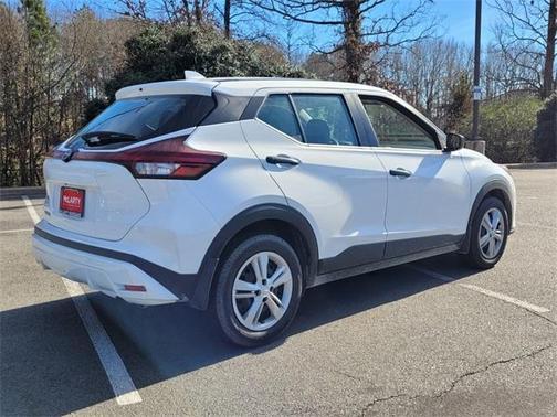 2025 Nissan Kicks Play S