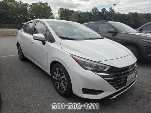 Aspen White 2025 Nissan Versa 1.6 SV