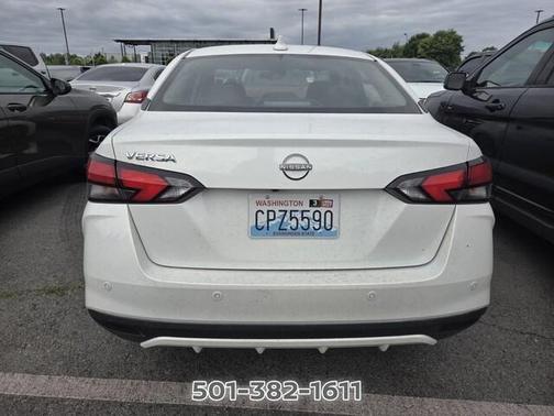 Aspen White 2025 Nissan Versa 1.6 SV