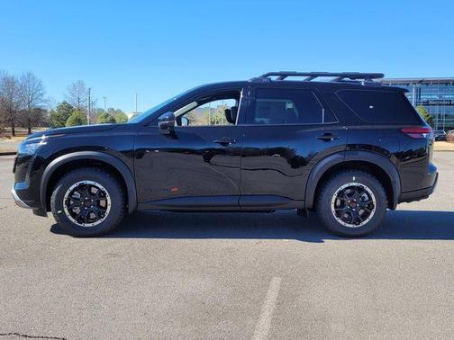 Black 2026 Nissan Pathfinder Rock Creek