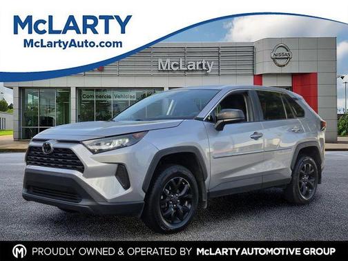 Silver Sky Metallic 2022 Toyota RAV4 LE