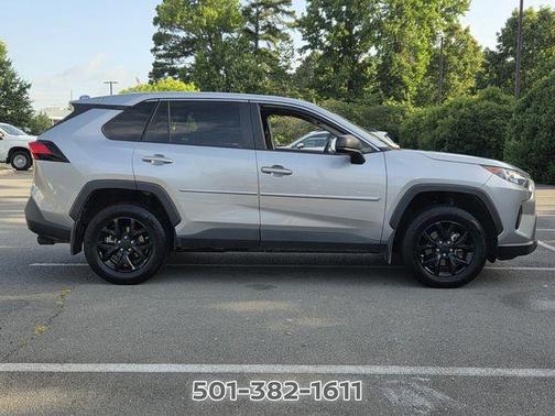 Silver Sky Metallic 2022 Toyota RAV4 LE